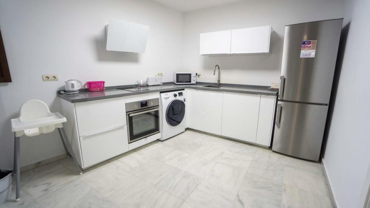 Rentalsevilla Espacioso Duplex En La Puerta Real Seville Exterior photo