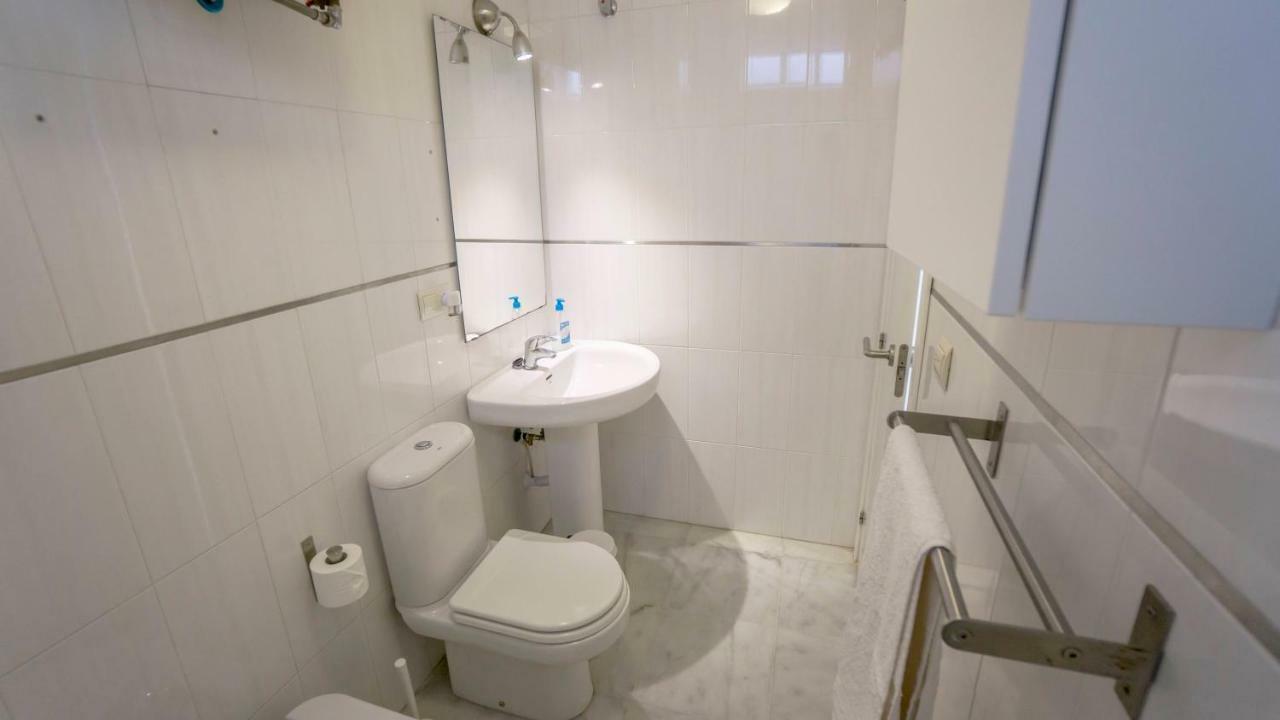 Rentalsevilla Espacioso Duplex En La Puerta Real Seville Exterior photo